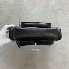 미우미우포켓백블랙