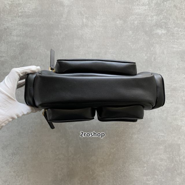 미우미우포켓백블랙