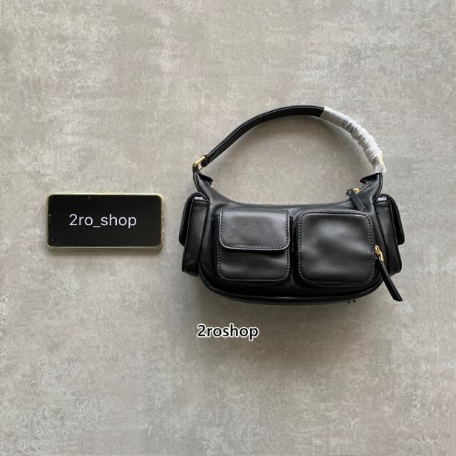 미우미우포켓백블랙