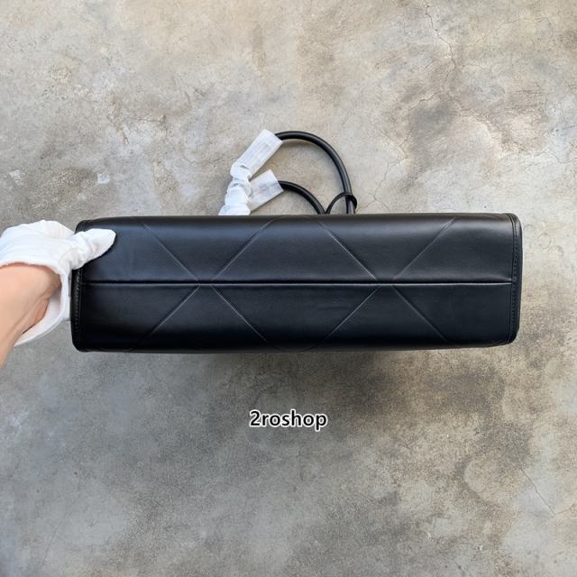 프라다토트백미듐블랙