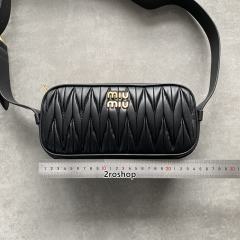 미우미우마테라쎄나파가죽숄더백블랙