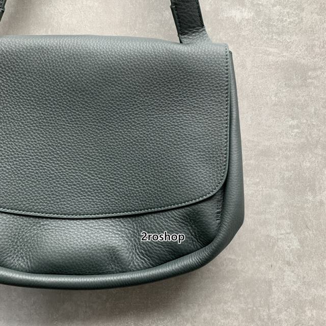 더로우메일숄더백그린