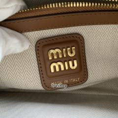 미우미우숄더백브라운