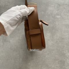 미우미우숄더백브라운