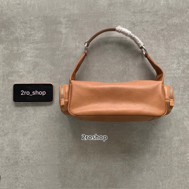 미우미우포켓숄더백