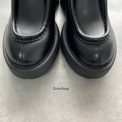 미우미우로퍼블랙