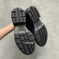 미우미우로퍼블랙