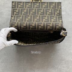 펜디캔버스바게트백미듐