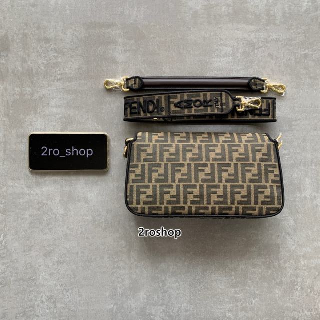 펜디캔버스바게트백미듐