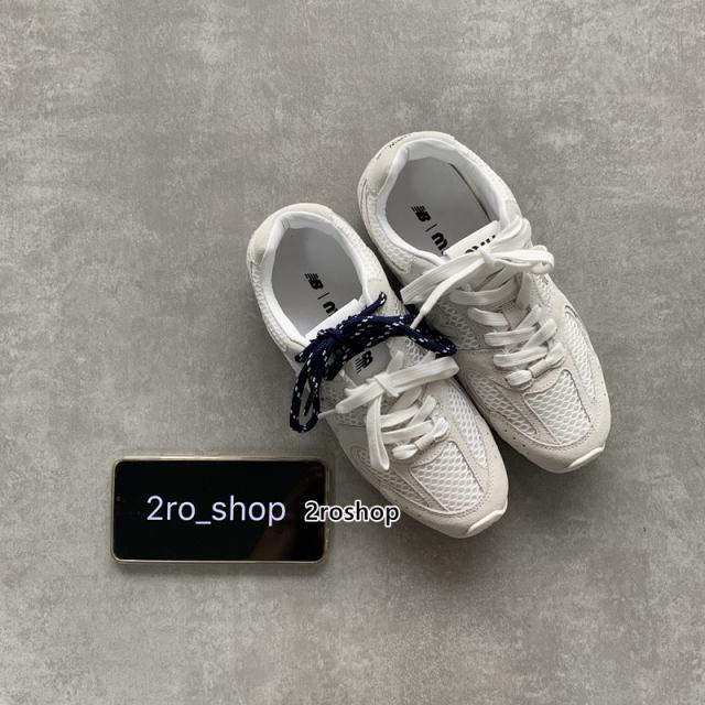 미우미우스니커즈