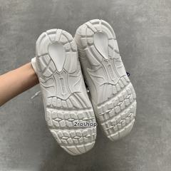 미우미우스니커즈