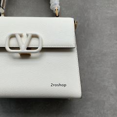 발렌티노탑핸들백화이트