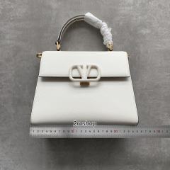 발렌티노탑핸들백화이트