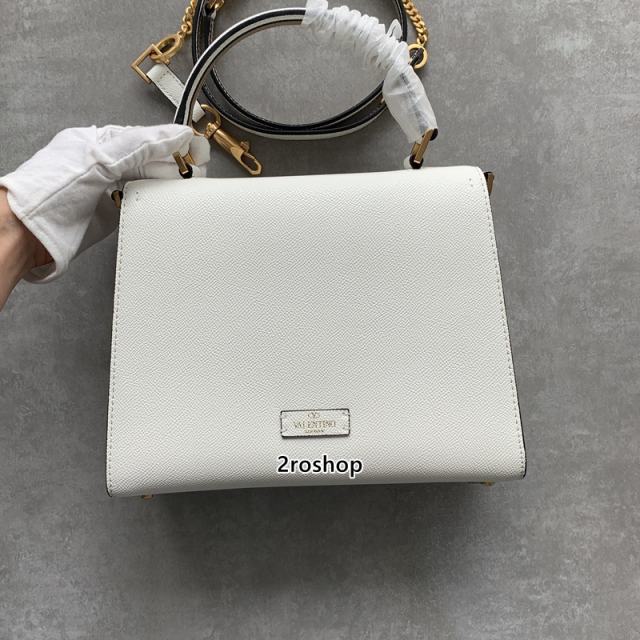 발렌티노탑핸들백화이트