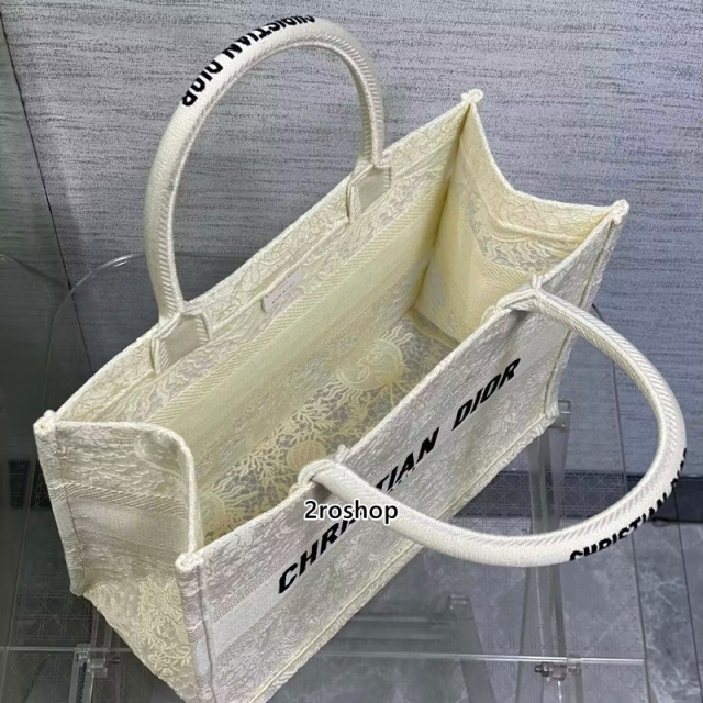 디올북토트백미듐