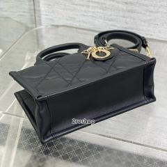 디올북토트스트랩백미니블랙