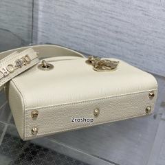 디올레이디디사이어백스몰화이트