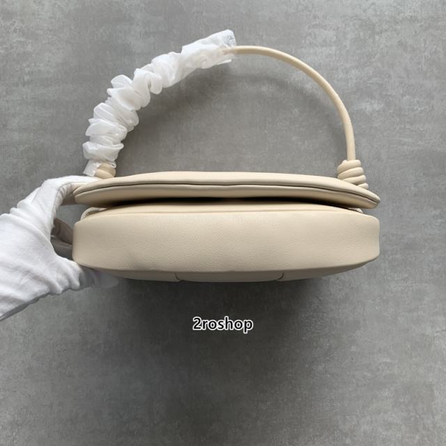 로에베파세오사첼백