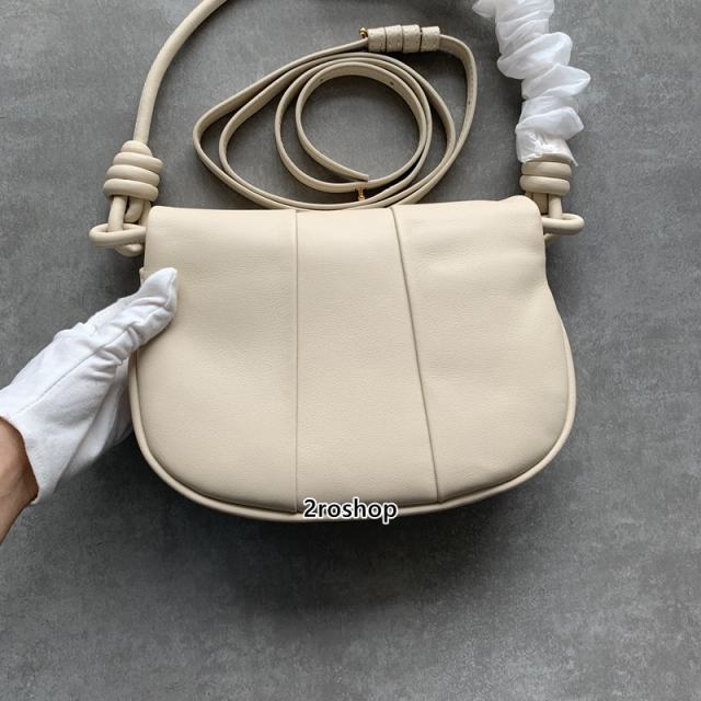 로에베파세오사첼백