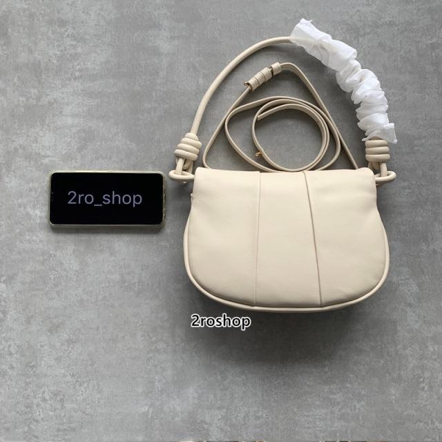 로에베파세오사첼백