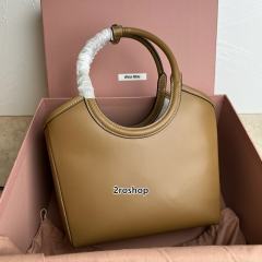 미우미우아이비백브라운가죽