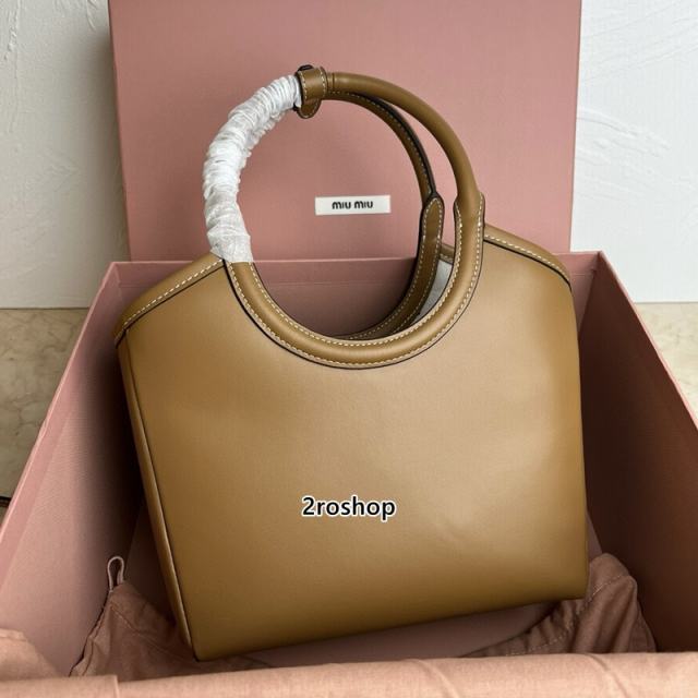 미우미우아이비백브라운가죽