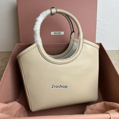 미우미우아이비백