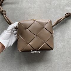 보테가베네타카메라백미니