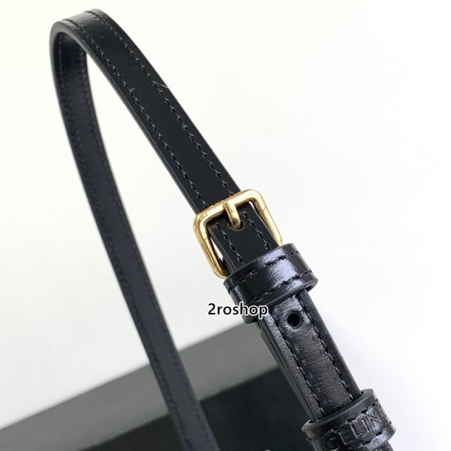 셀린느롤라백미듐