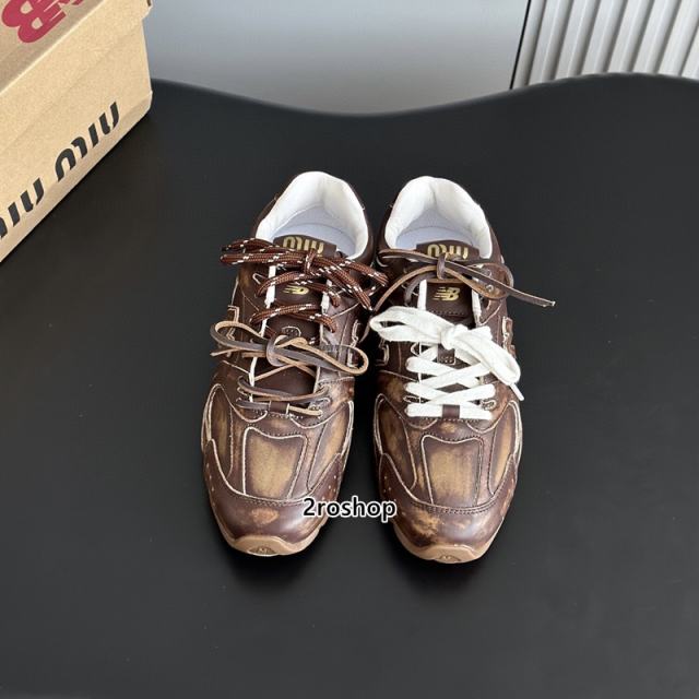 미우미우운동화