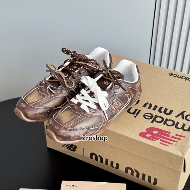 미우미우운동화