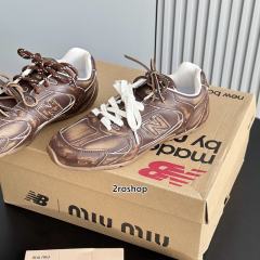 미우미우운동화
