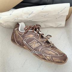 미우미우운동화