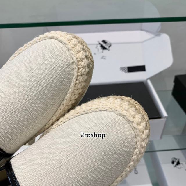 샤넬로퍼