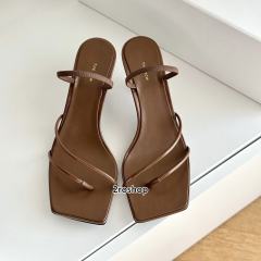더로우샌들