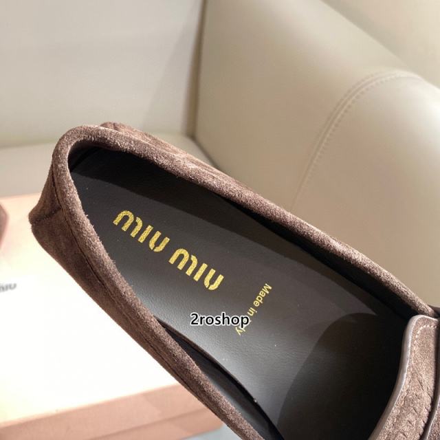 미우미우로퍼