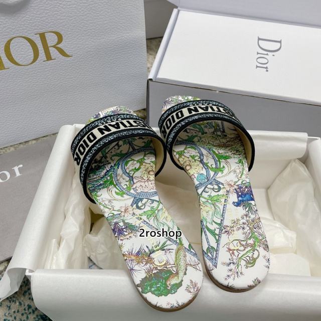 디올디웨이슬리퍼