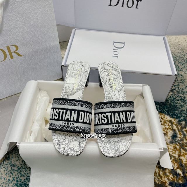 디올디웨이슬리퍼