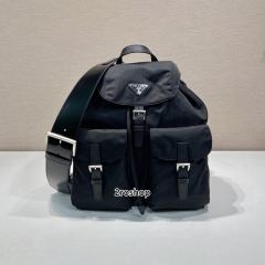 프라다백팩