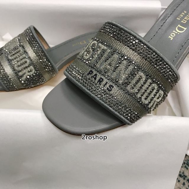 디올디웨이슬리퍼