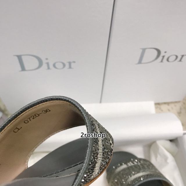 디올디웨이슬리퍼