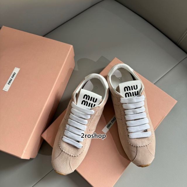 미우미우스니커즈