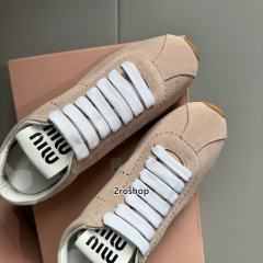 미우미우스니커즈