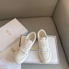 디올스니커즈