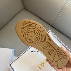 디올스니커즈