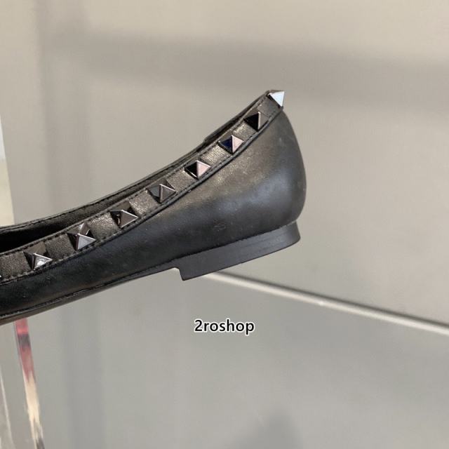 발렌티노플랫
