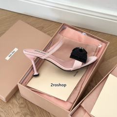 미우미우샌들