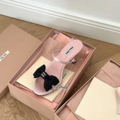 미우미우샌들