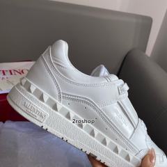 발렌티노스니커즈