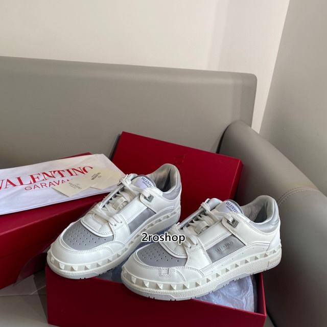 발렌티노스니커즈